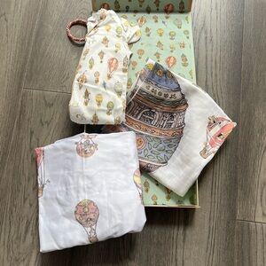 Atelier Choux Hot Air Balloon Baby gift Set